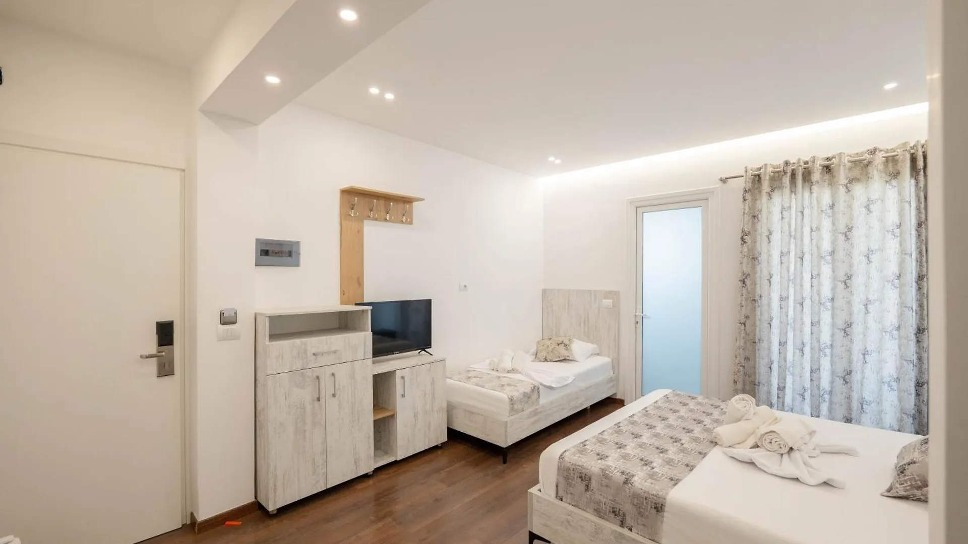 Bed & Breakfast Vila Irdi Ksamil