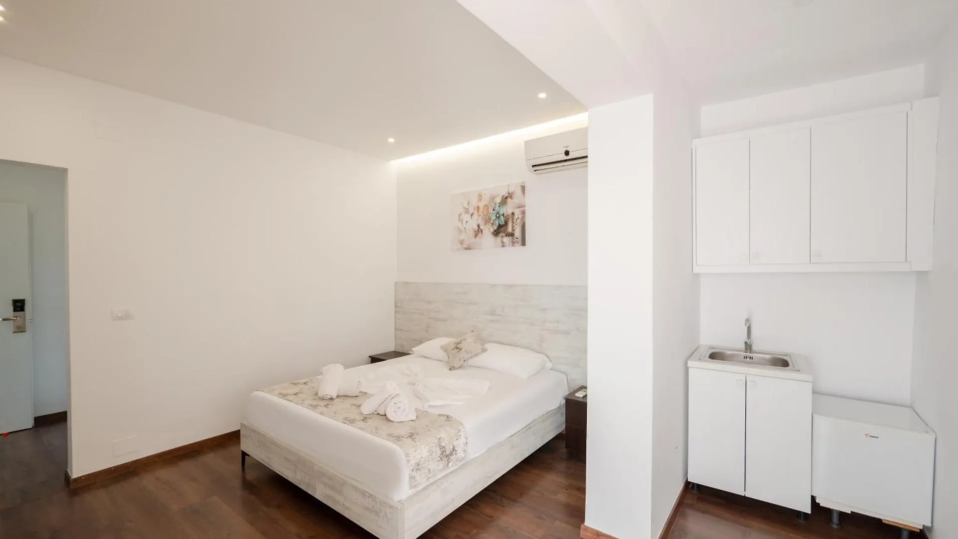 Vila Irdi Ksamil 0*,  Albanien