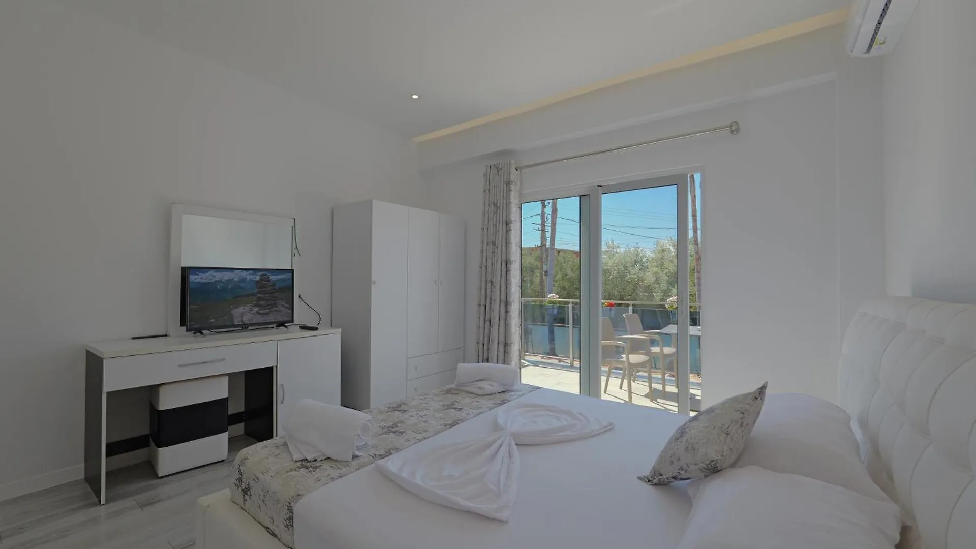 Vila Irdi Ksamil Albania