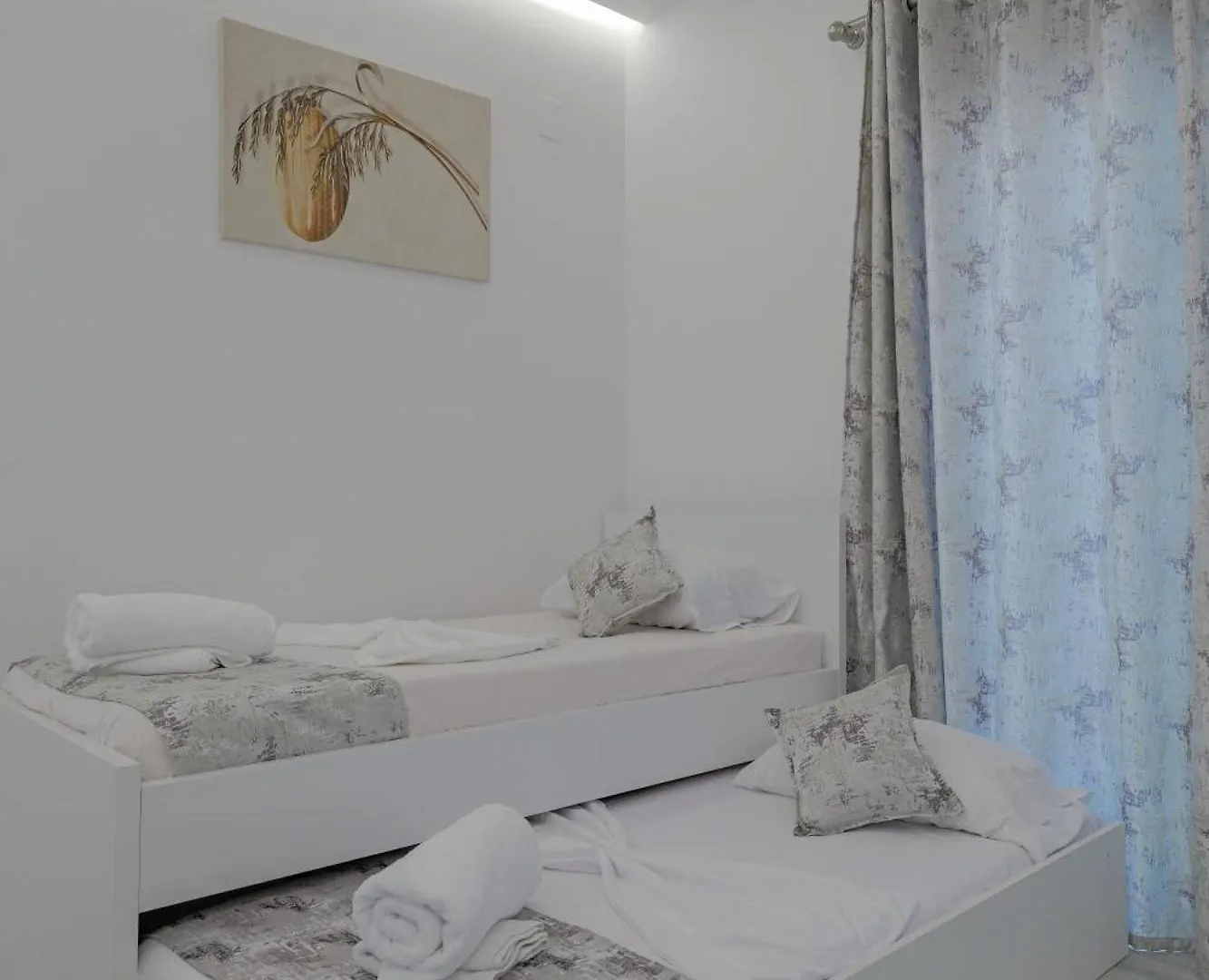 Vila Irdi Ksamil 0*,  Albania