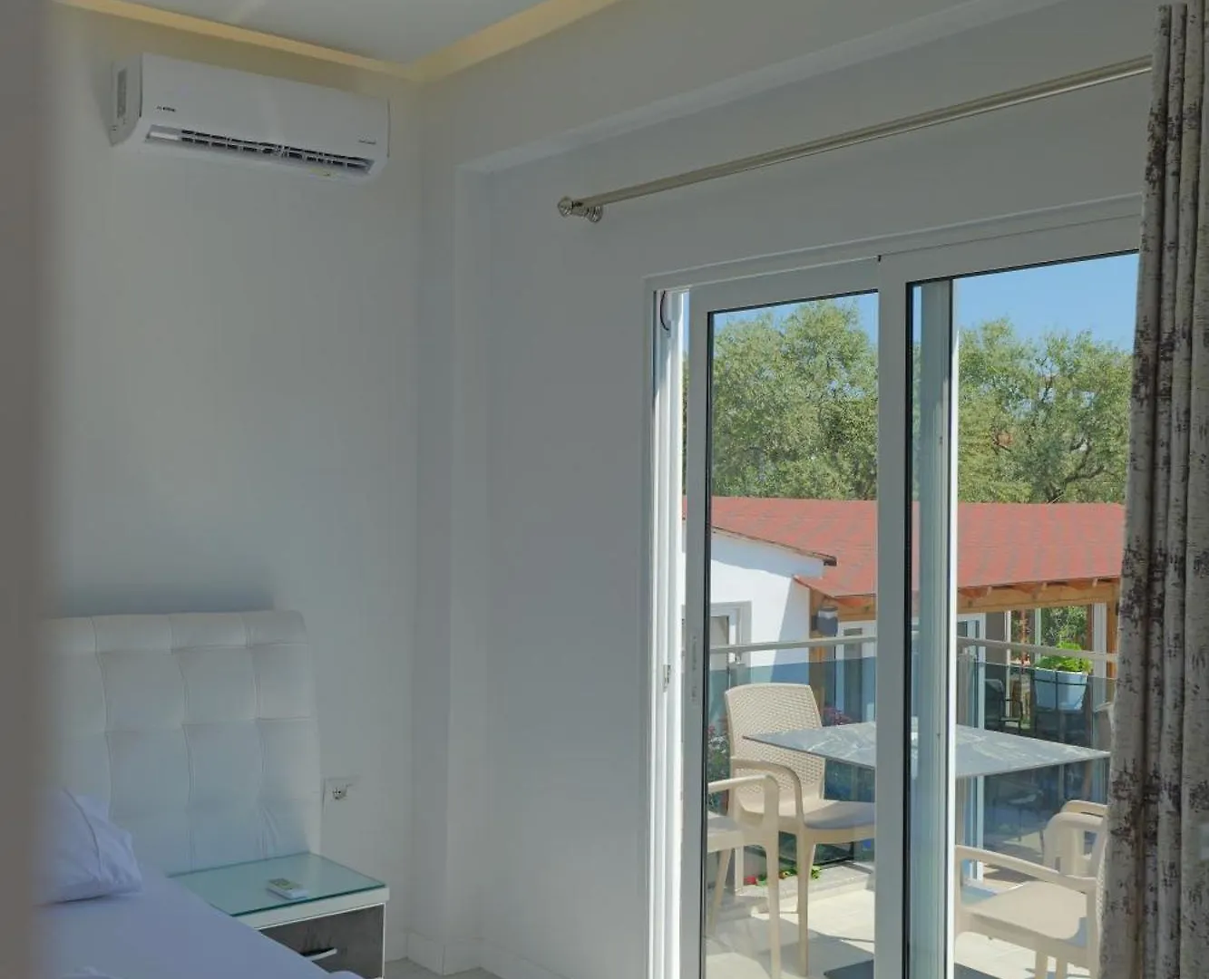 Vila Irdi Ksamil Bed and breakfast