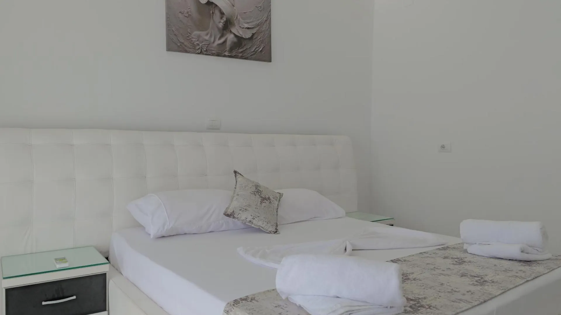 Bed & Breakfast Vila Irdi Ksamil Albania